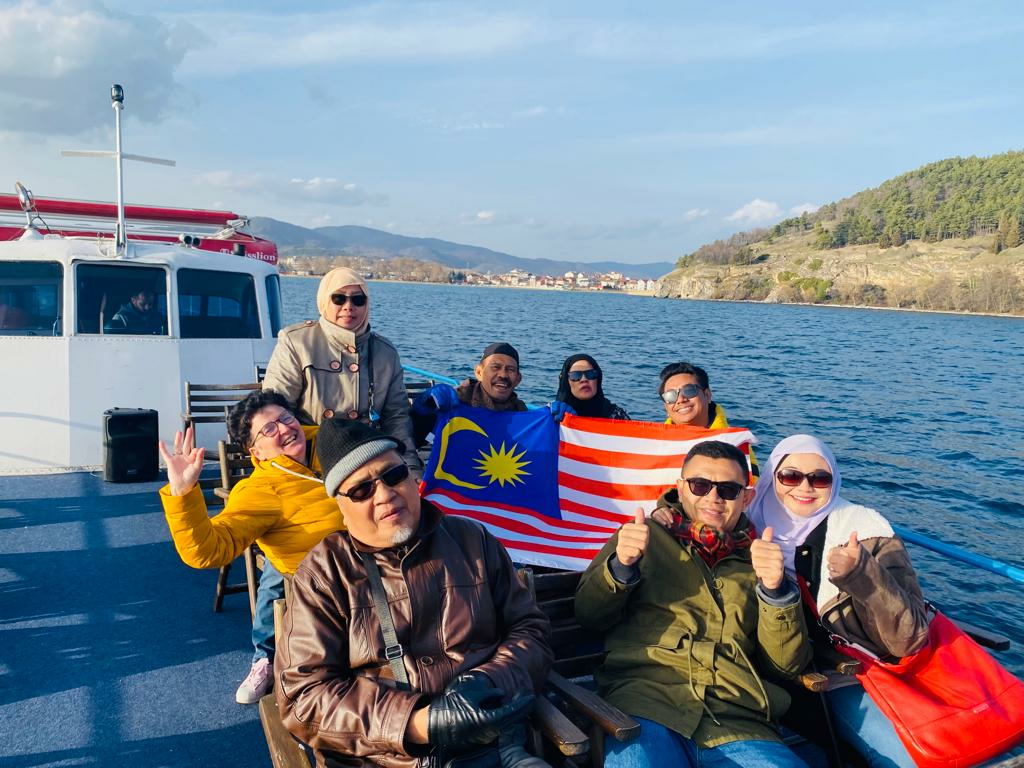 142e4c3-cae5-49b9-907d-aca1ed0688f3