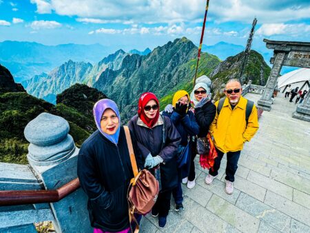 Pakej Hanoi Halong Bay Sapa Manazel Mashaer Travel