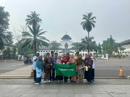 Pakej Jakarta Bandung Manazel Mashaer Travel