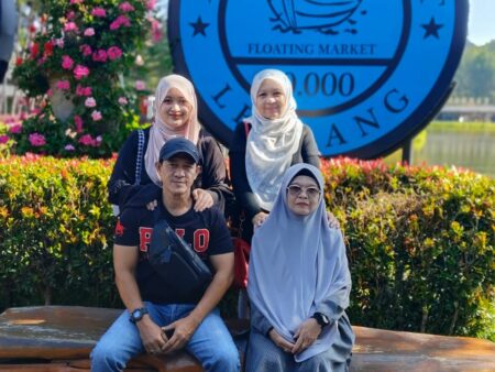 Pakej Jakarta Bandung Manazel Mashaer Travel