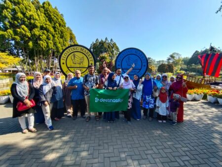 Pakej Jakarta Bandung Manazel Mashaer Travel