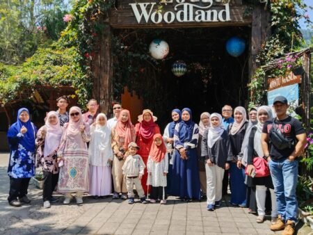 Pakej Jakarta Bandung Manazel Mashaer Travel